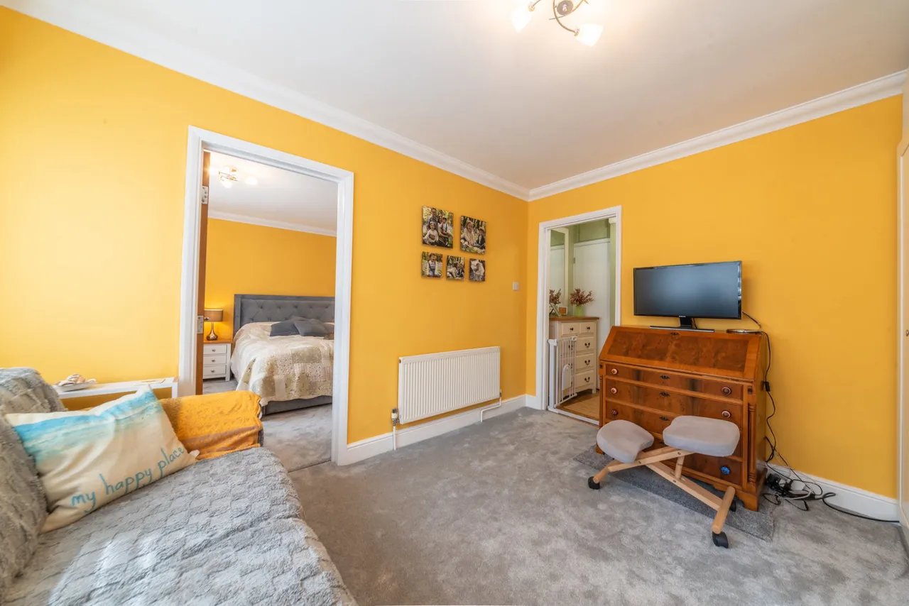 Gimble Way, Pembury, TN2, photo 16