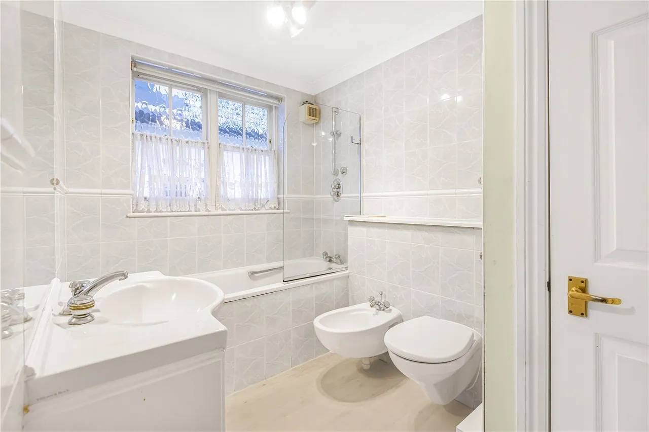 Crescent East, Hadley Wood, EN4 0EY, photo 21