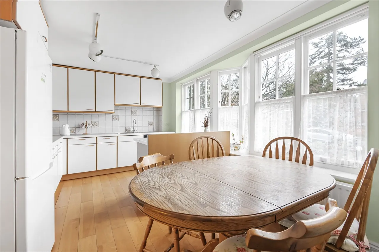 Crescent East, Hadley Wood, EN4 0EY, photo 6