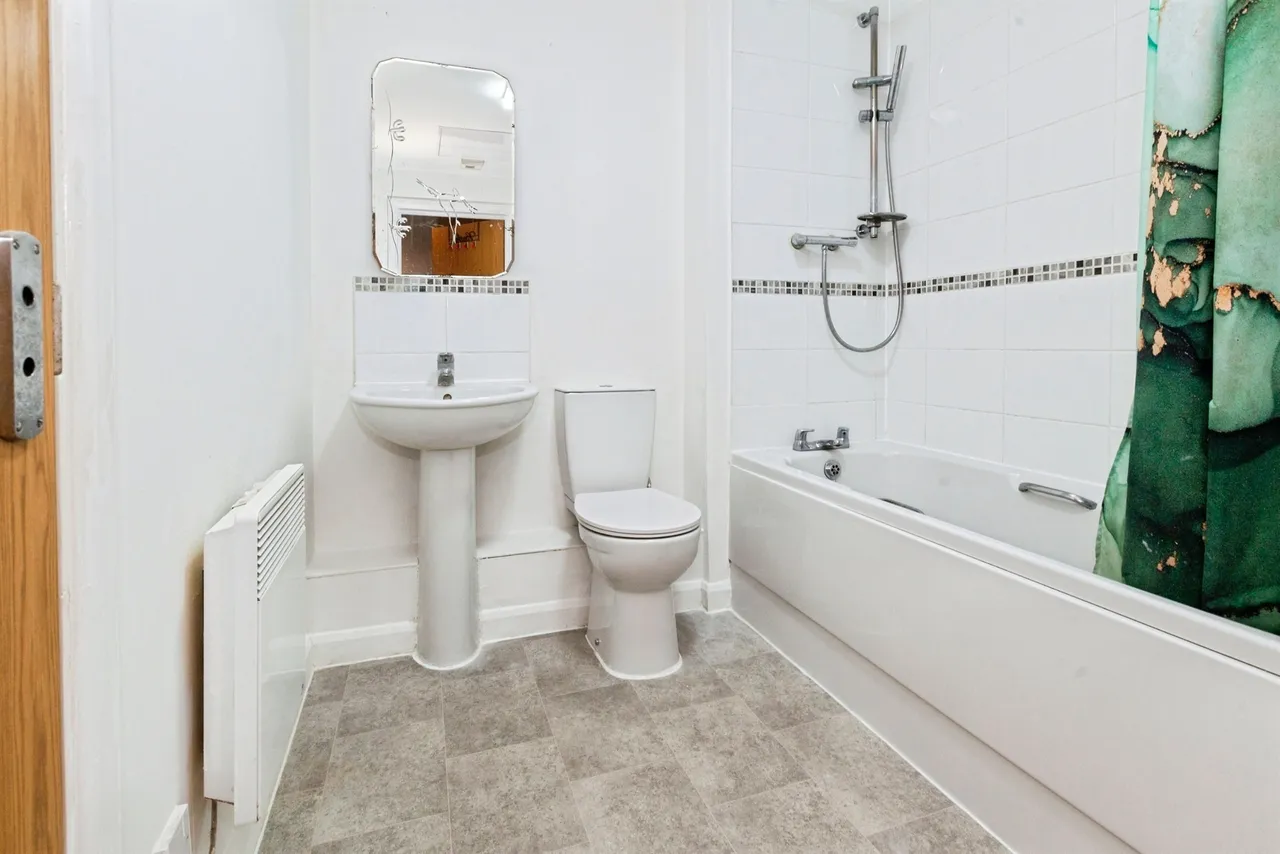 Mill Street, Slough, SL2, photo 8