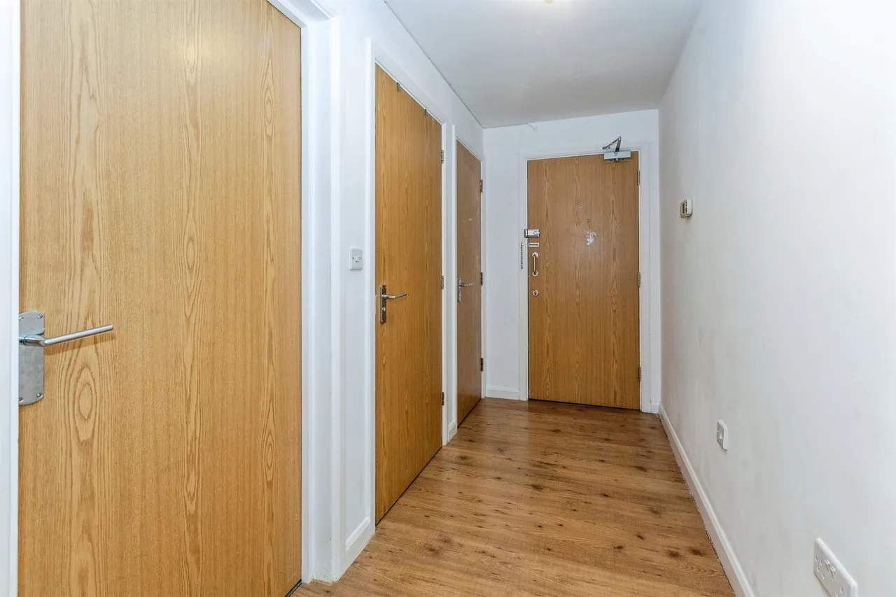 Mill Street, Slough, SL2, photo 13