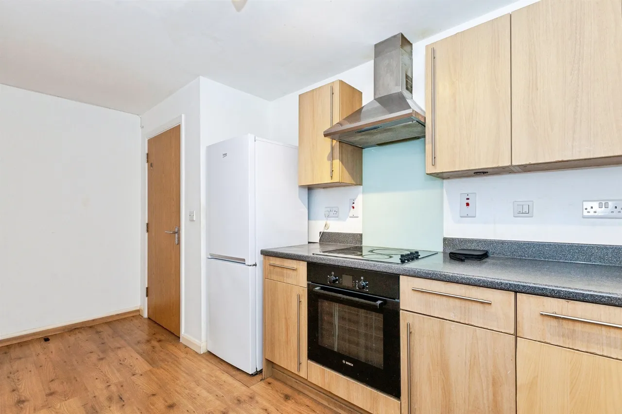 Mill Street, Slough, SL2, photo 12