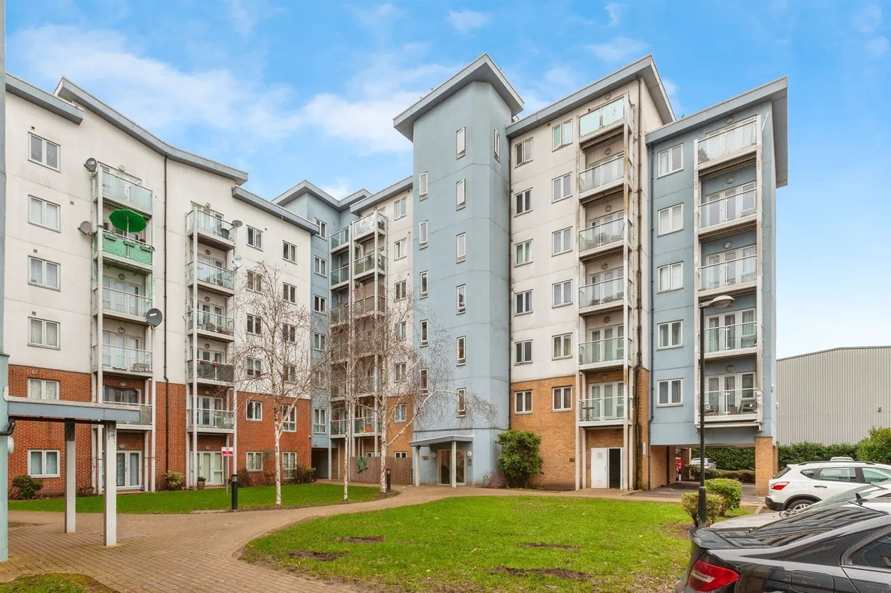 Mill Street, Slough, SL2, photo 14