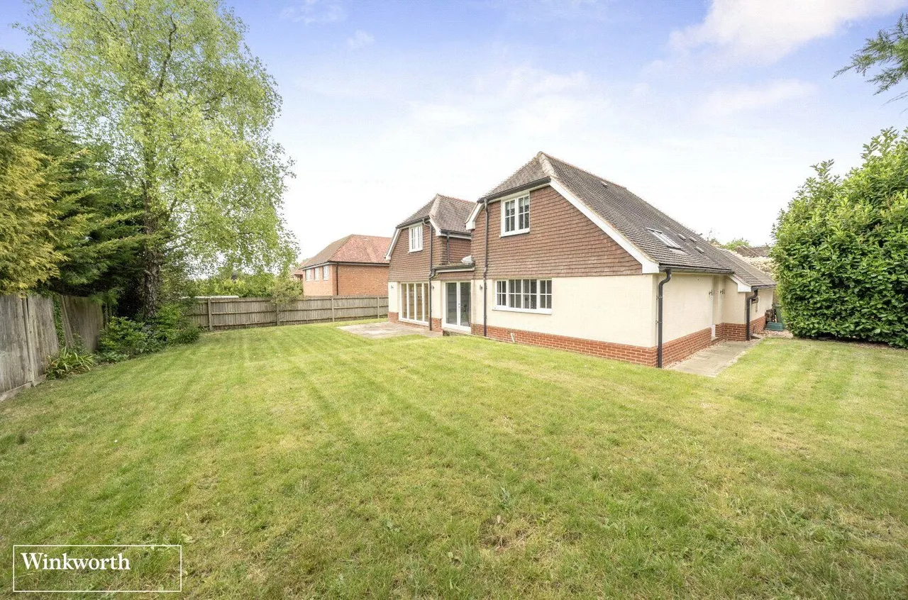 Woods Lane, Cliddesden, RG25, photo 5
