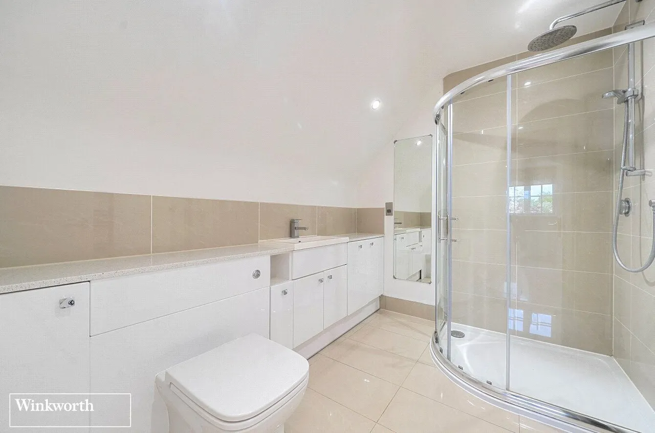Woods Lane, Cliddesden, RG25, photo 13