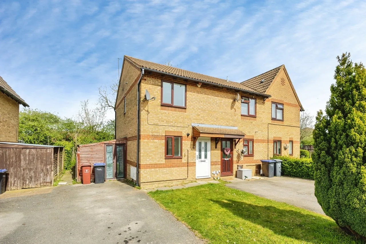 2 bed house for sale — Beaune Close, Northampton, Northamptonshire, NN5