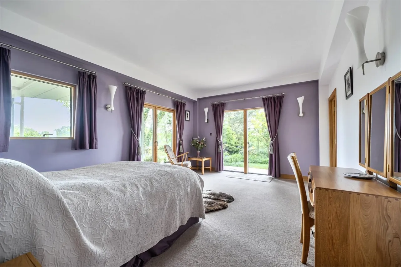 Haremere Hill, Etchingham, TN19, photo 10