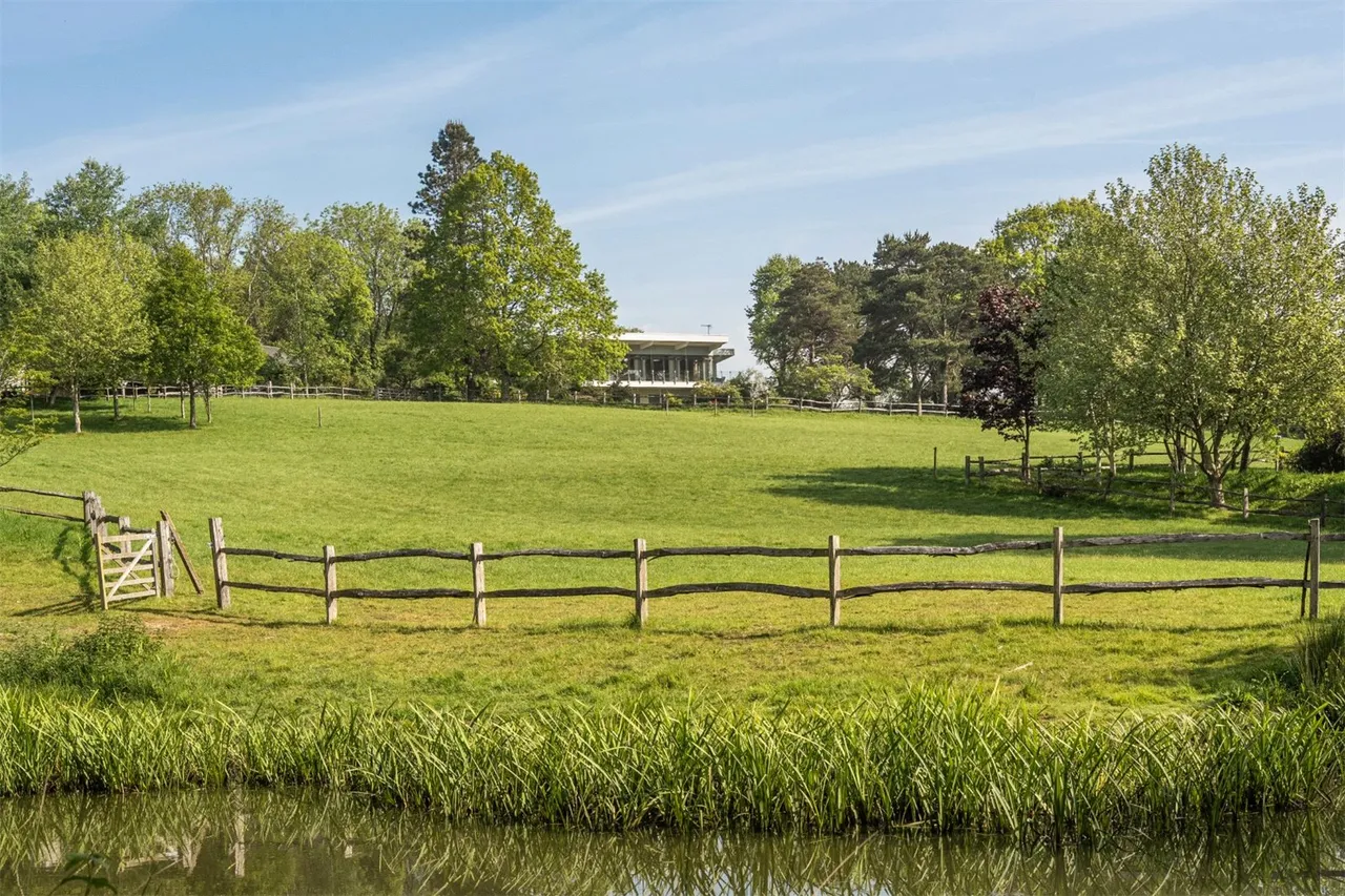Haremere Hill, Etchingham, TN19, photo 21