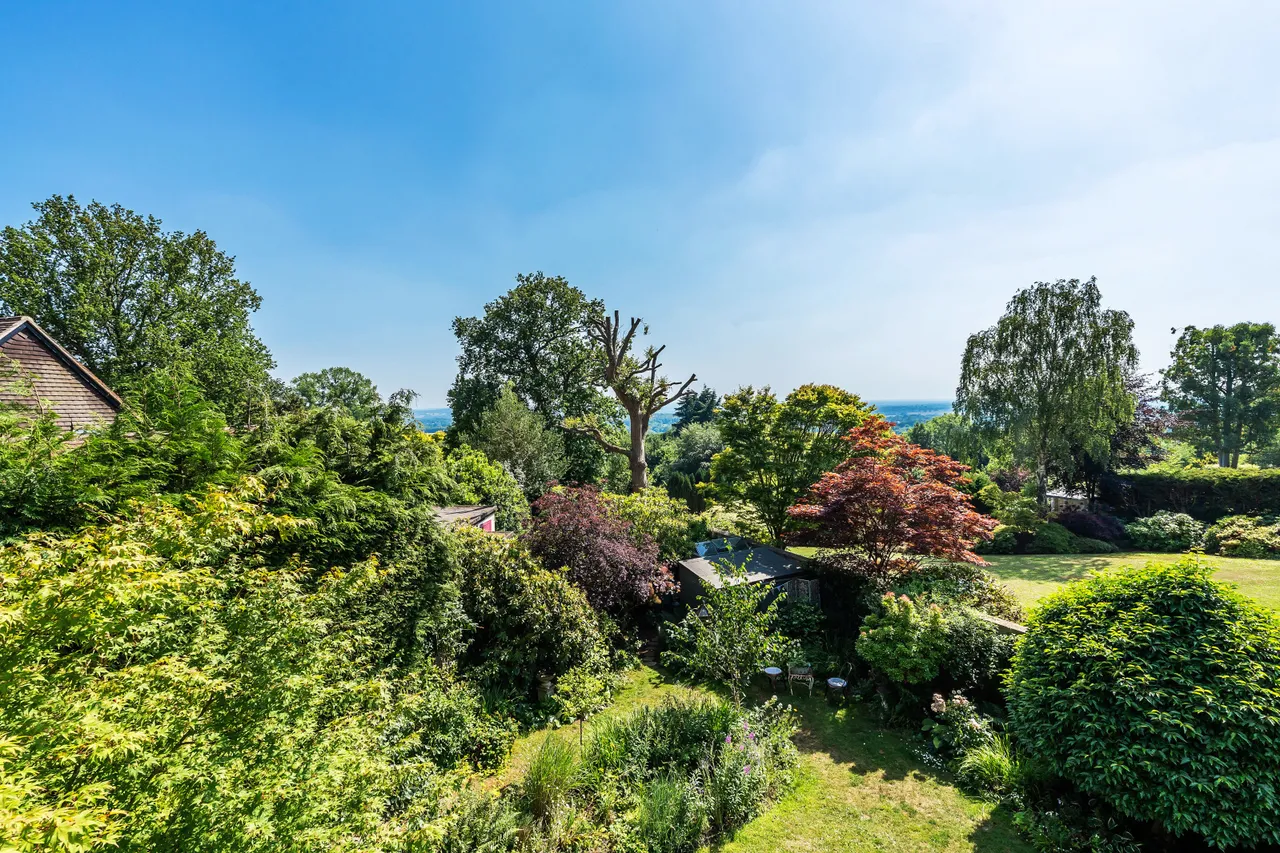 Pastens Road, Limpsfield, RH8, photo 2