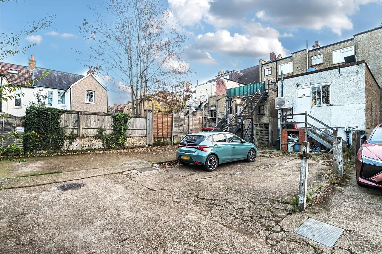 Central Road, Worcester Park, KT4, photo 8