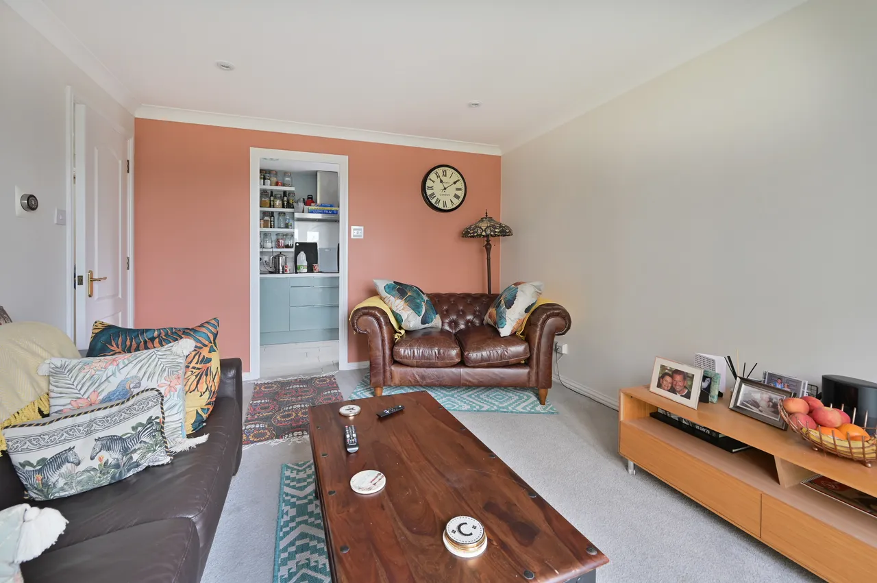 13 Kensington Heights, 13-25 Sheepcote Road, Harrow, photo 5