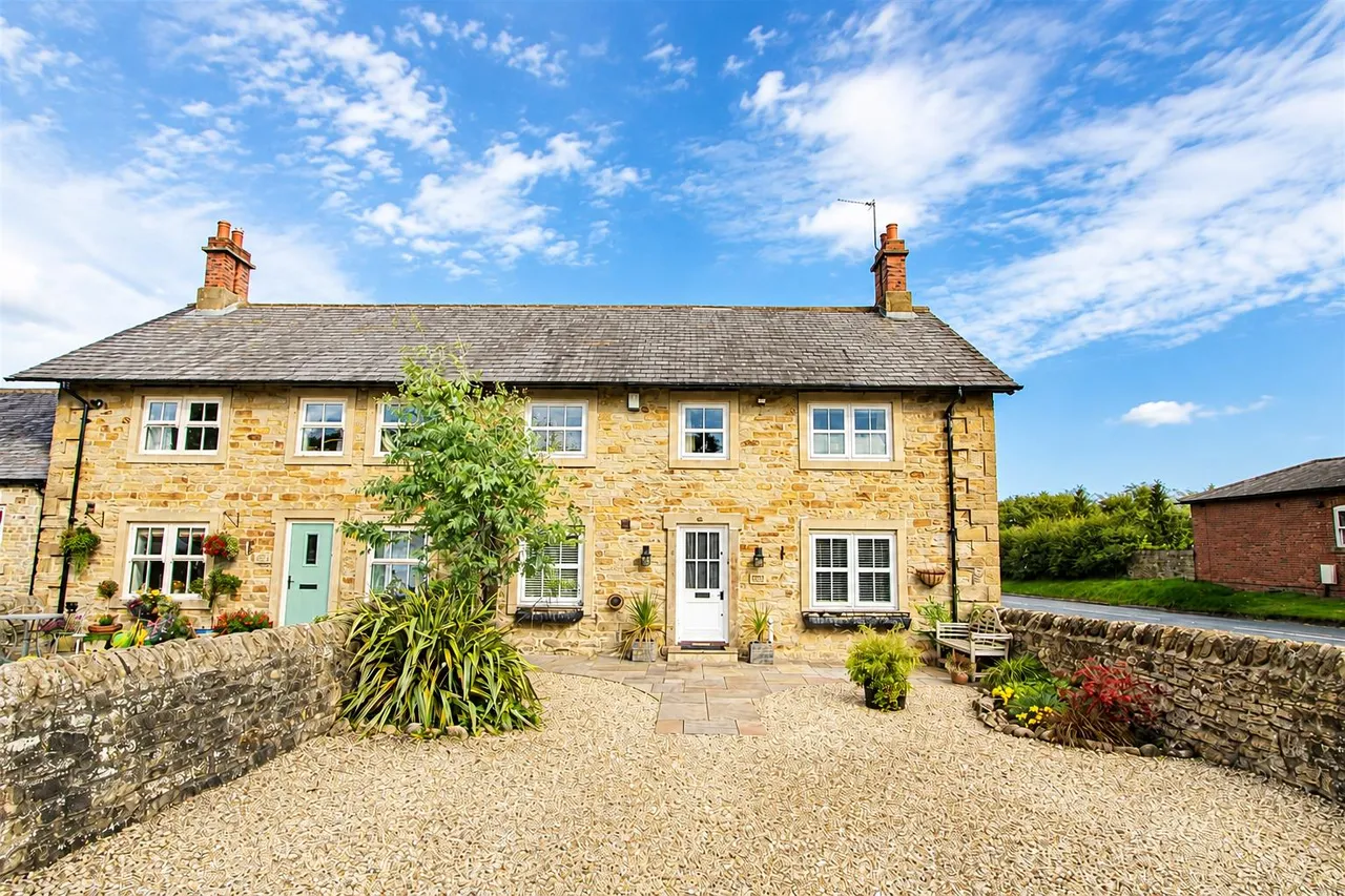 3 bed house for sale, Byers Garth, Sherburn House, DH1