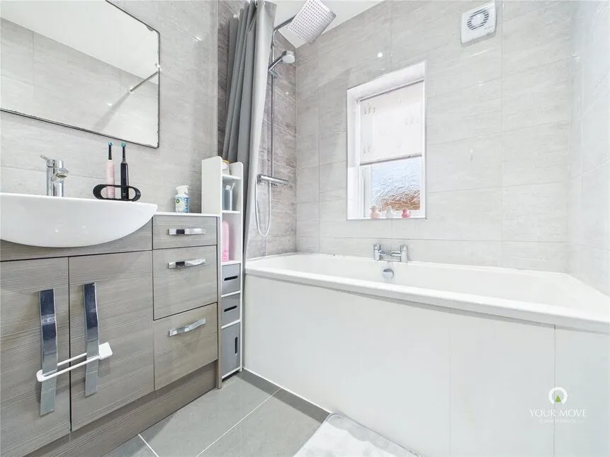 Windsor Drive, New Silksworth, SR3, photo 13