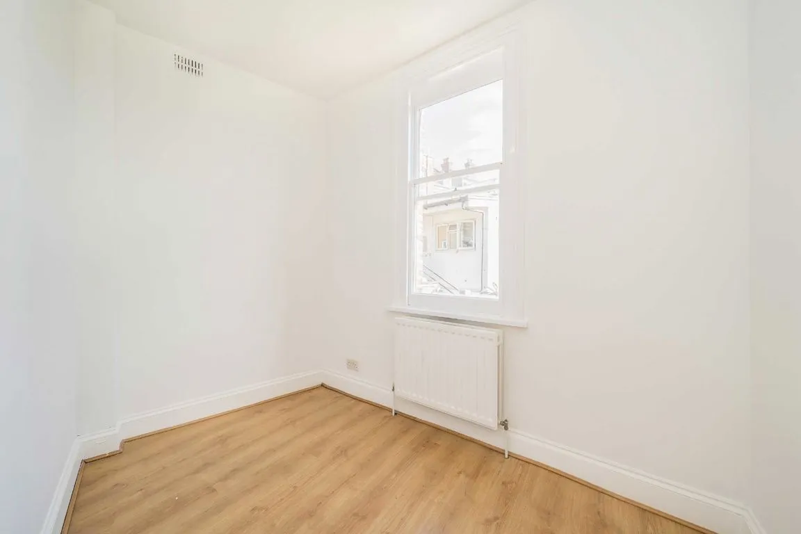 Gleneldon Road, SW16, photo 5