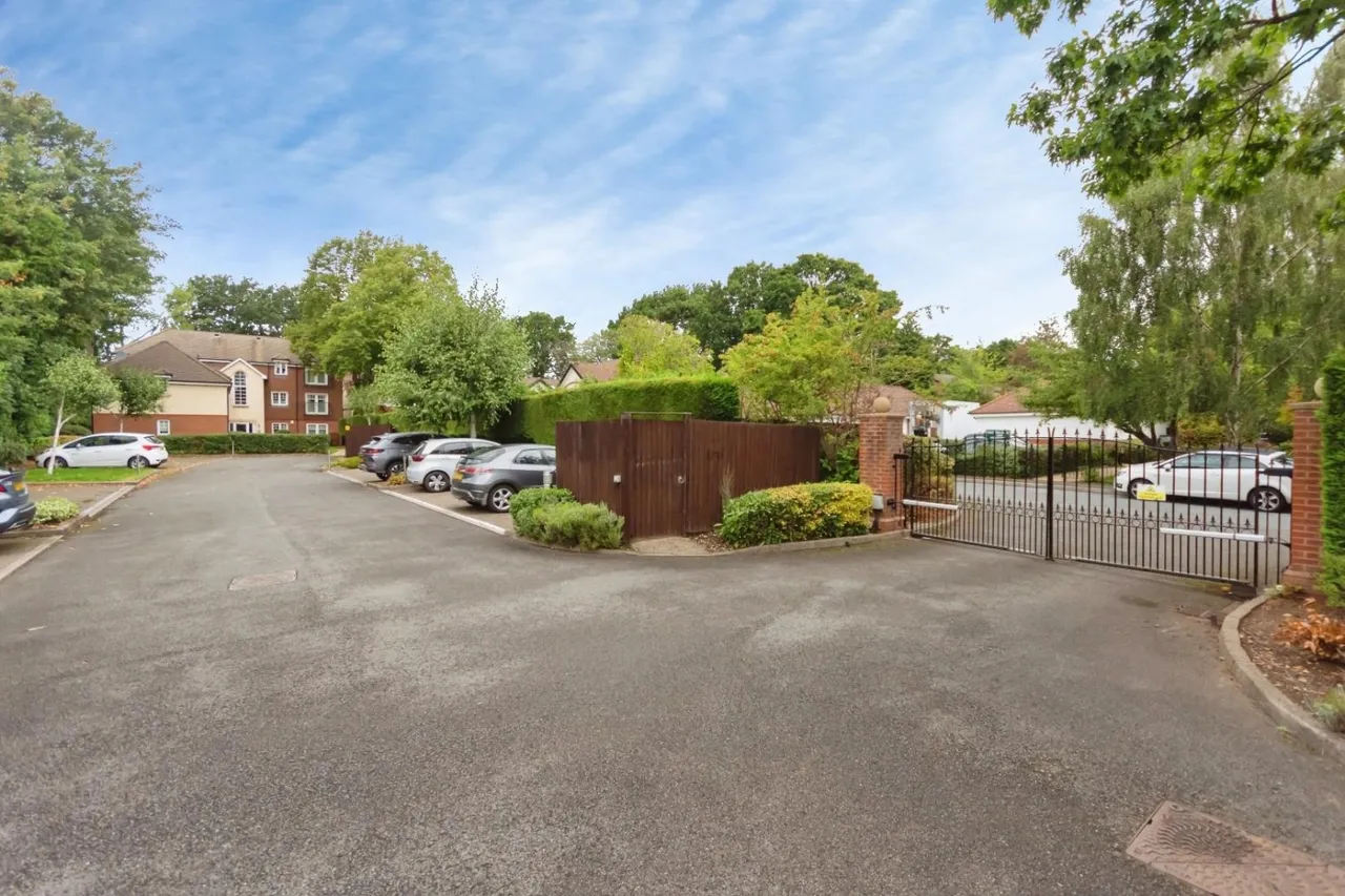 Bucknell Close, Solihull, B91, photo 17