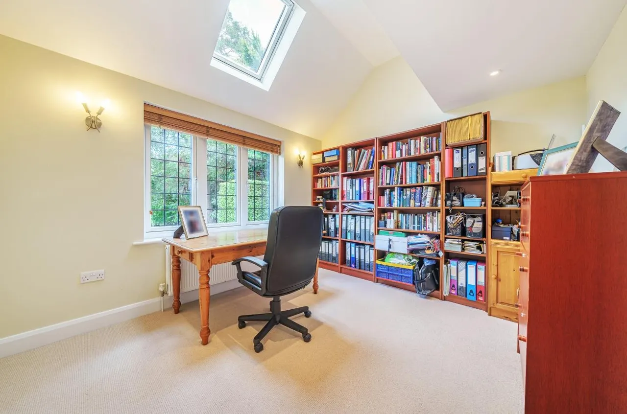 The Avenue, Cheam, SM2, photo 27