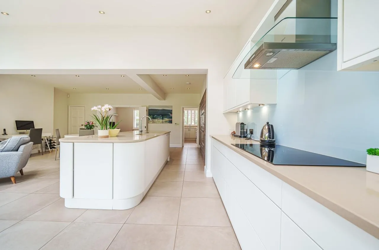 The Avenue, Cheam, SM2, photo 9