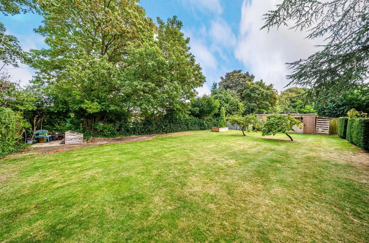 The Avenue, Cheam, SM2, photo 16