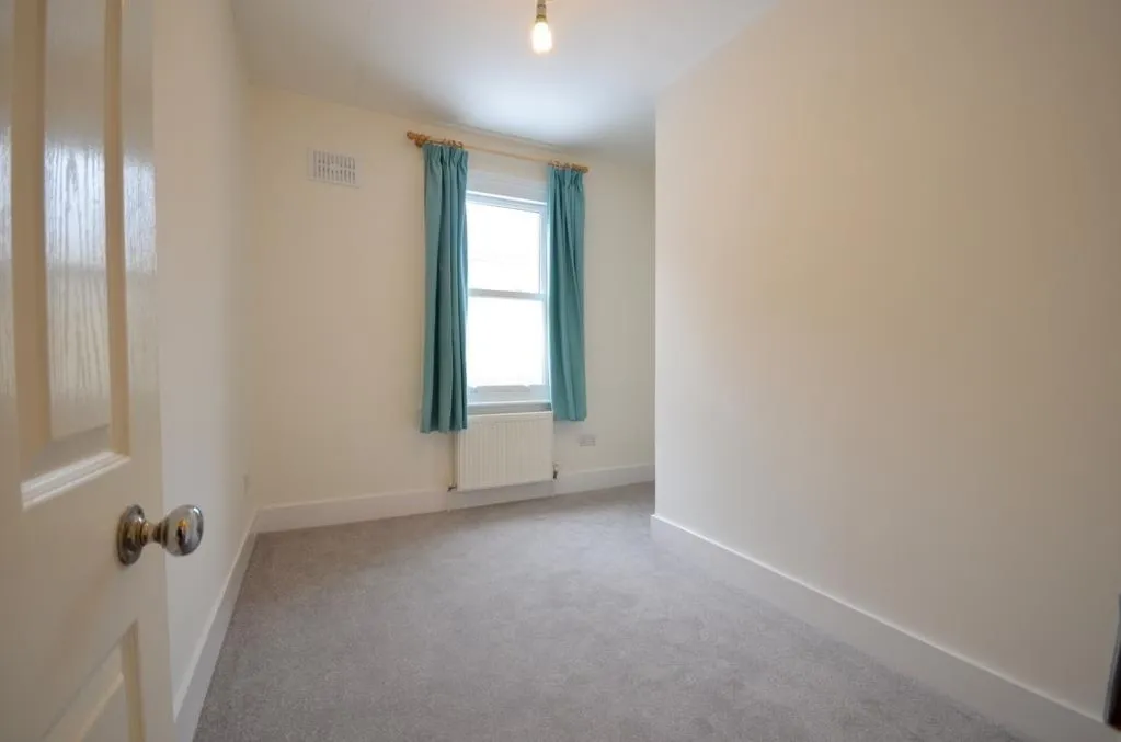 Nascot Street, Watford, photo 4