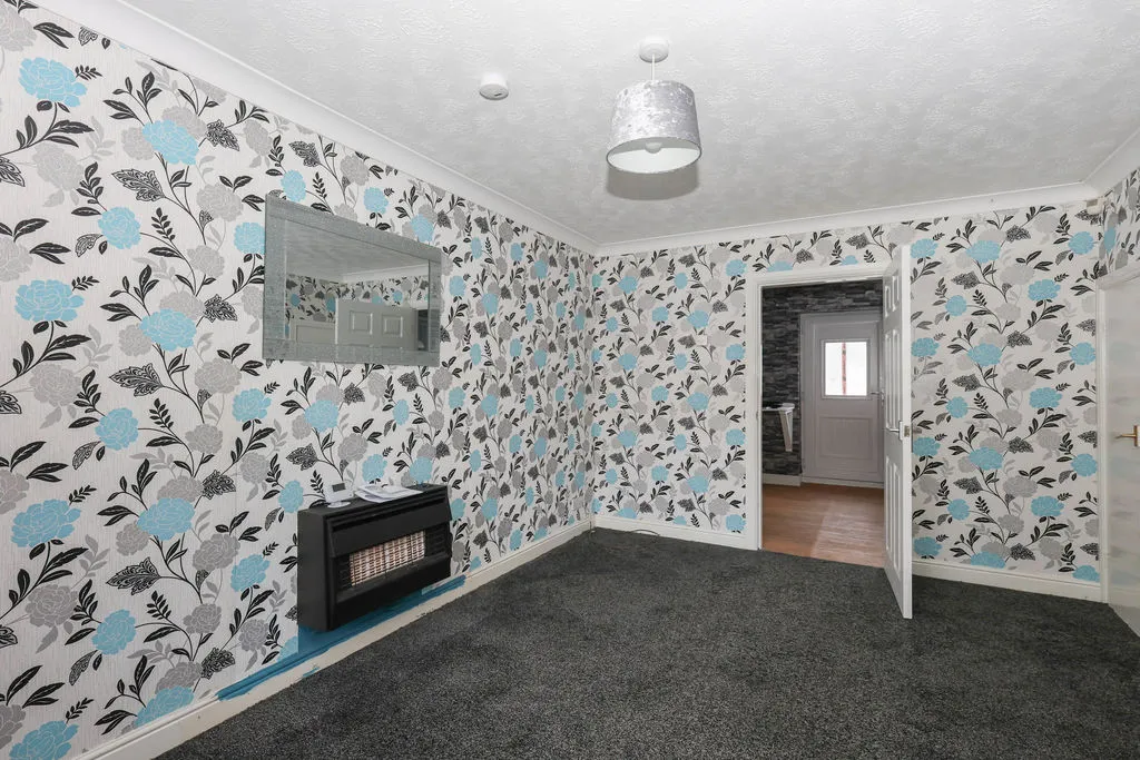 Railway Street, Heywood OL10 1NJ, photo 3
