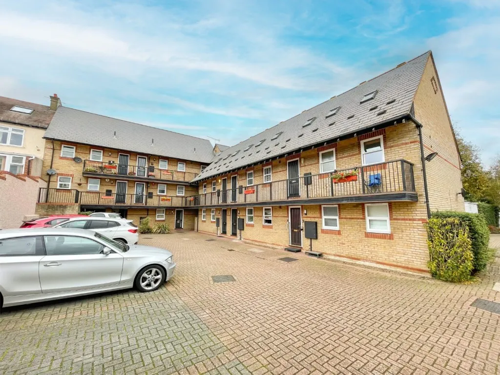 1 bed flat to rent, Sun Lane, Gravesend, DA12