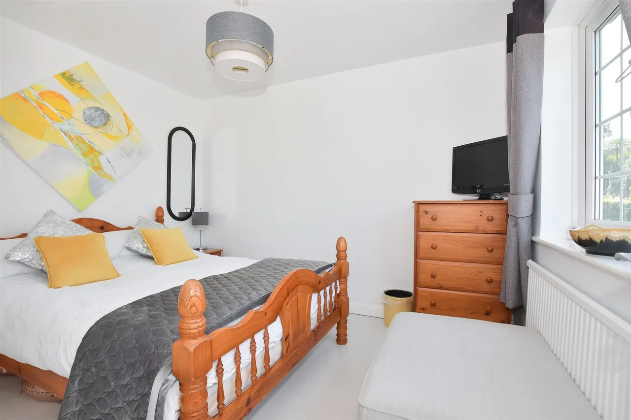 The Glen, Shepherdswell, CT15, photo 9
