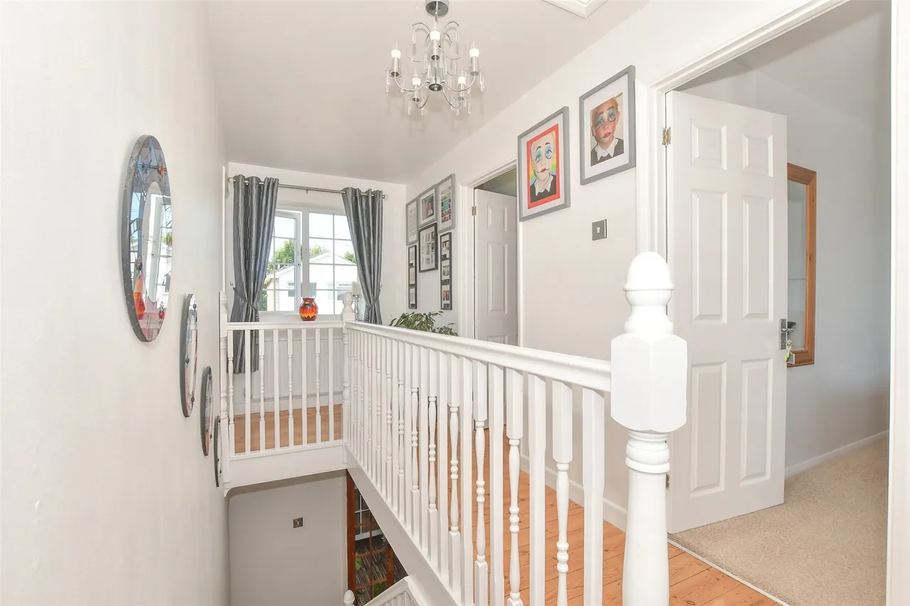 The Glen, Shepherdswell, CT15, photo 11