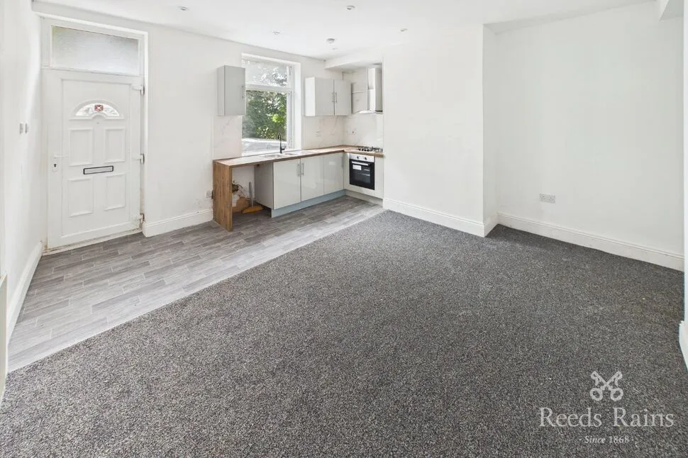 North Bank Road, Batley, West Yorkshire, WF17, photo 5