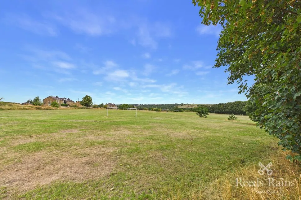 North Bank Road, Batley, West Yorkshire, WF17, photo 6