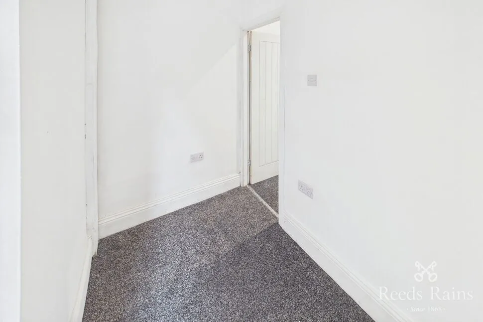 North Bank Road, Batley, West Yorkshire, WF17, photo 12