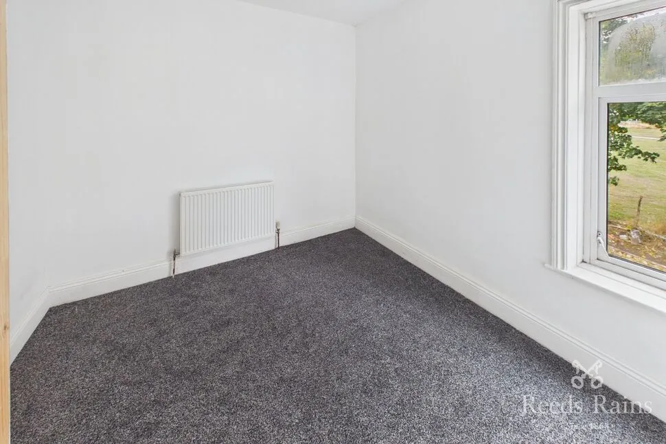 North Bank Road, Batley, West Yorkshire, WF17, photo 8