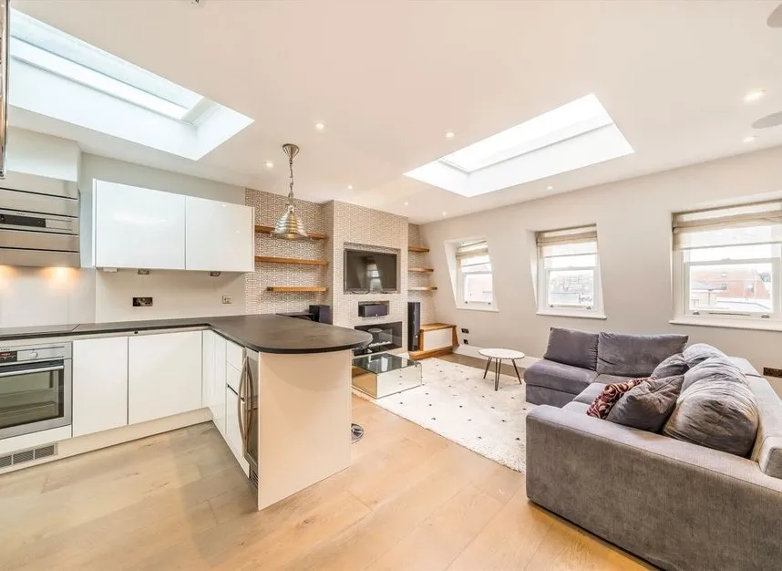 2 bed flat to rent, Dawes Road, London, SW6