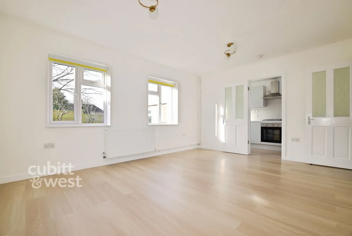 The Spinney Pulborough, RH20, photo 12