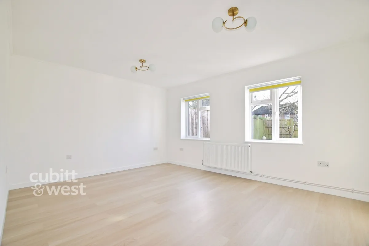 The Spinney Pulborough, RH20, photo 6
