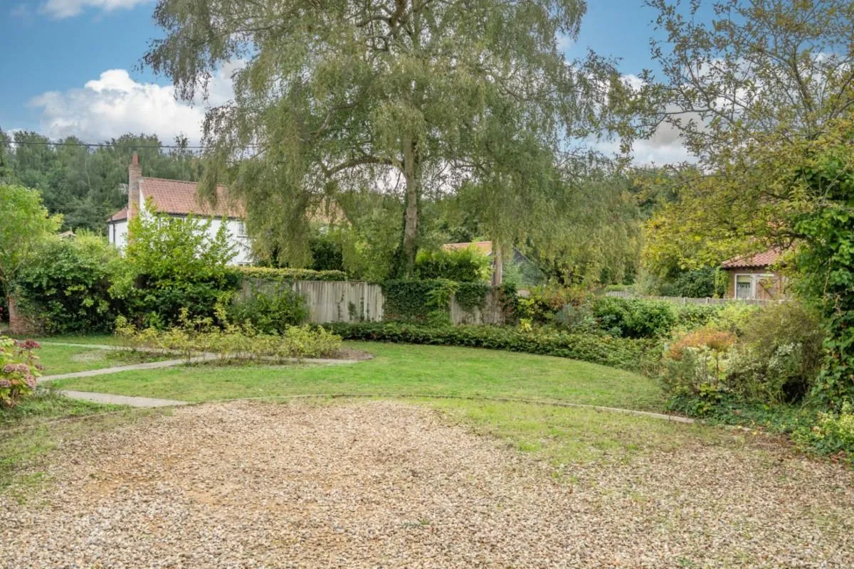 The Street, Ringland, NR8, photo 22