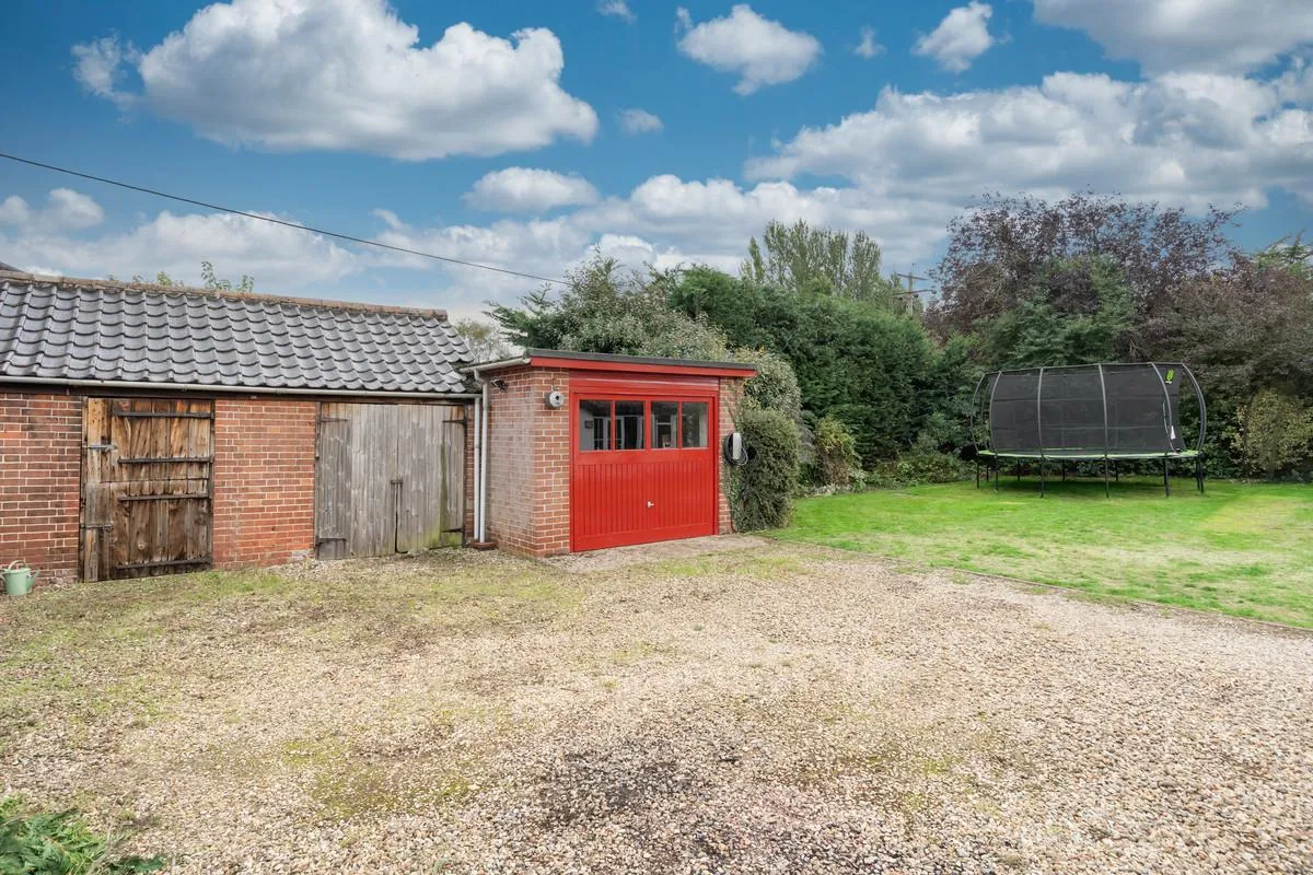 The Street, Ringland, NR8, photo 21