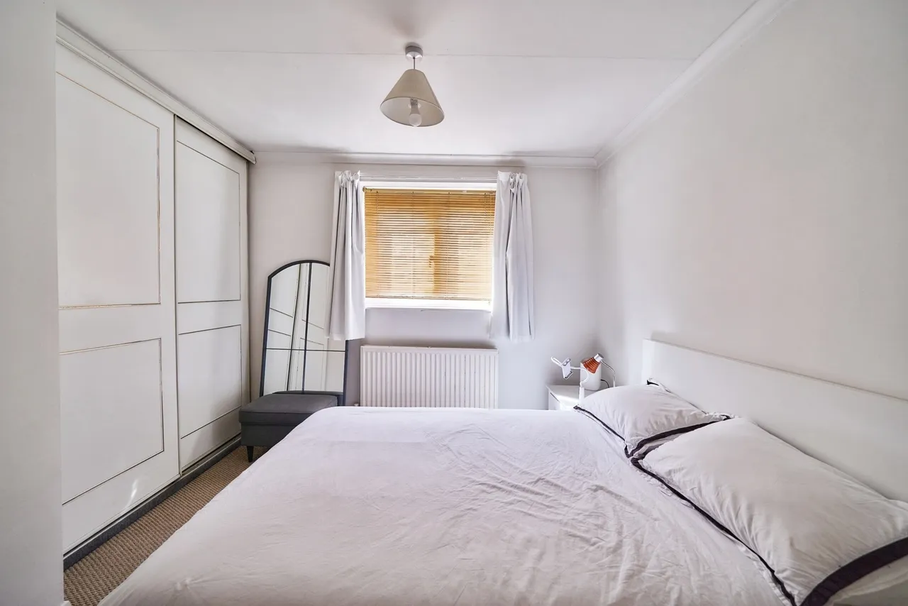 Hatfield Road, London, E15, photo 11
