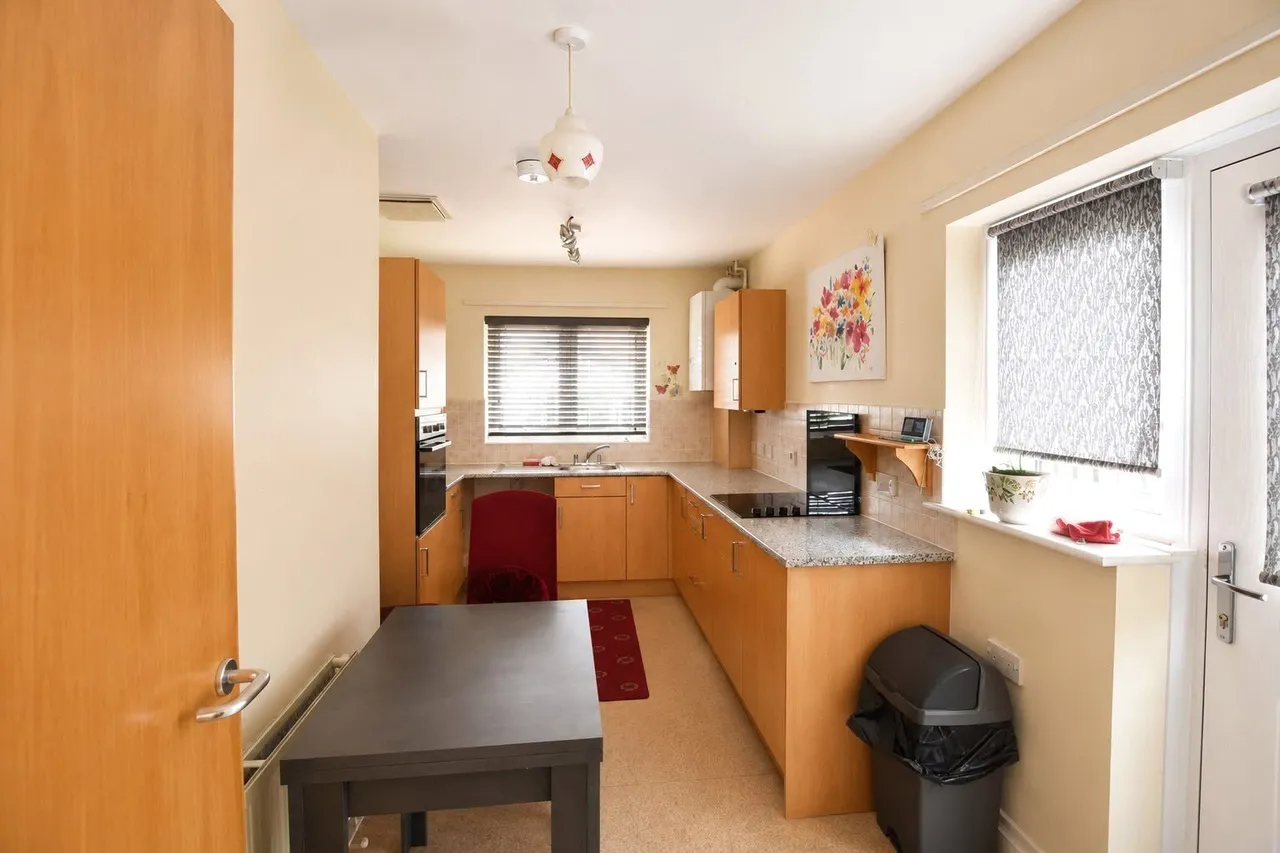 Spring Bank Close, Mill Hill, Blackburn, Lancsahire, BB2, photo 5