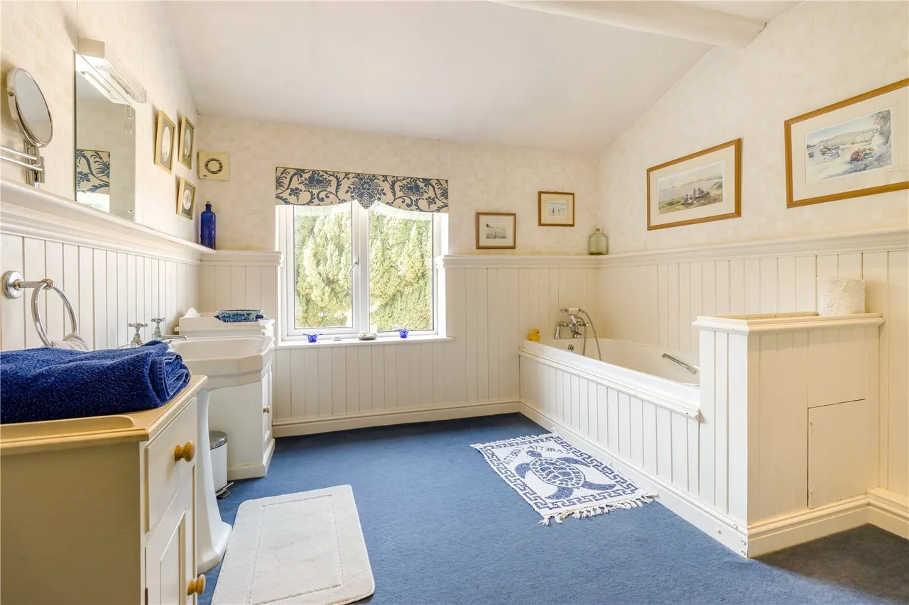 Darland Lane, Rossett, LL12, photo 19