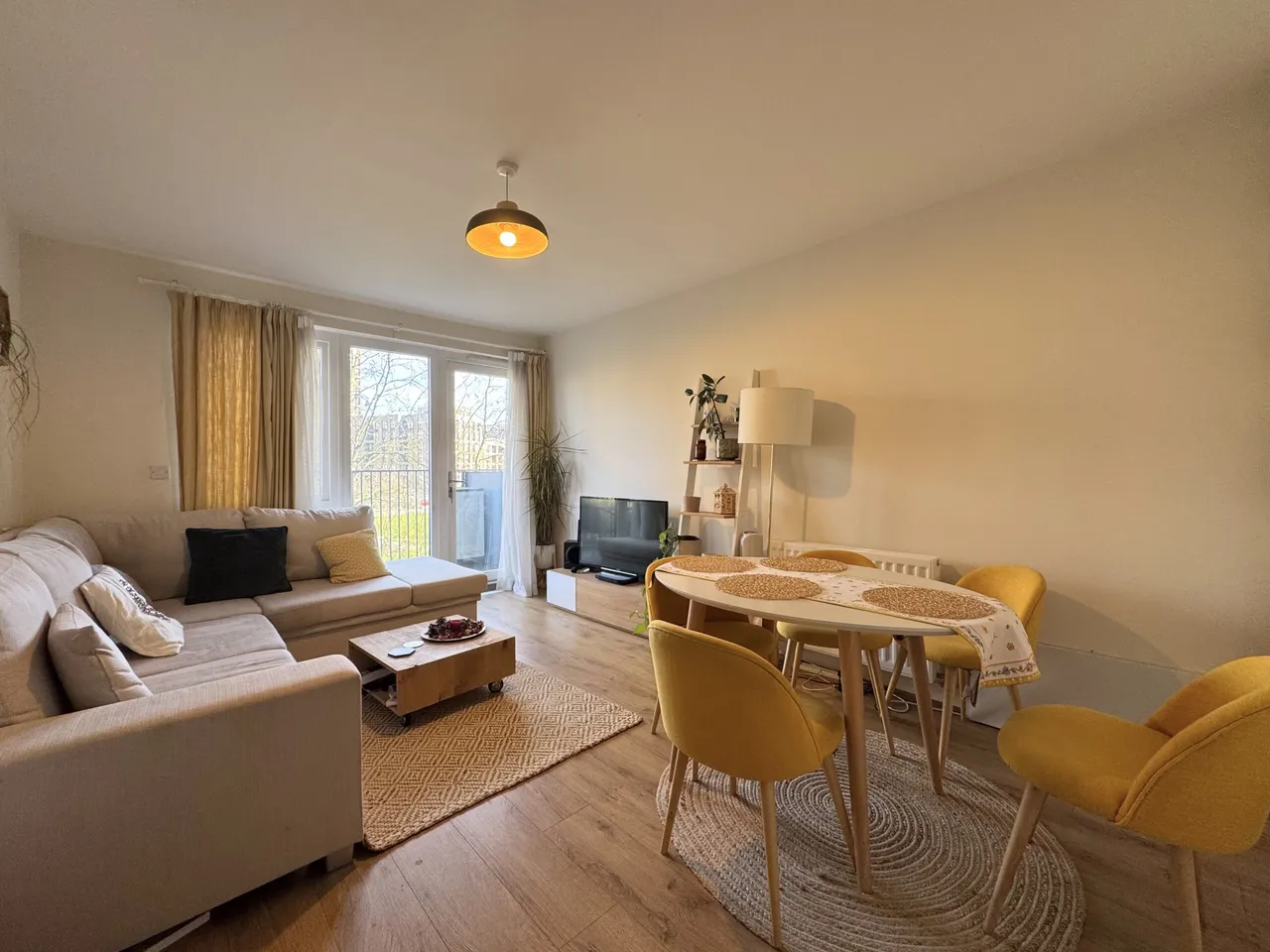 2 bed flat for sale, Chronicle Avenue, Ledger Court, NW9