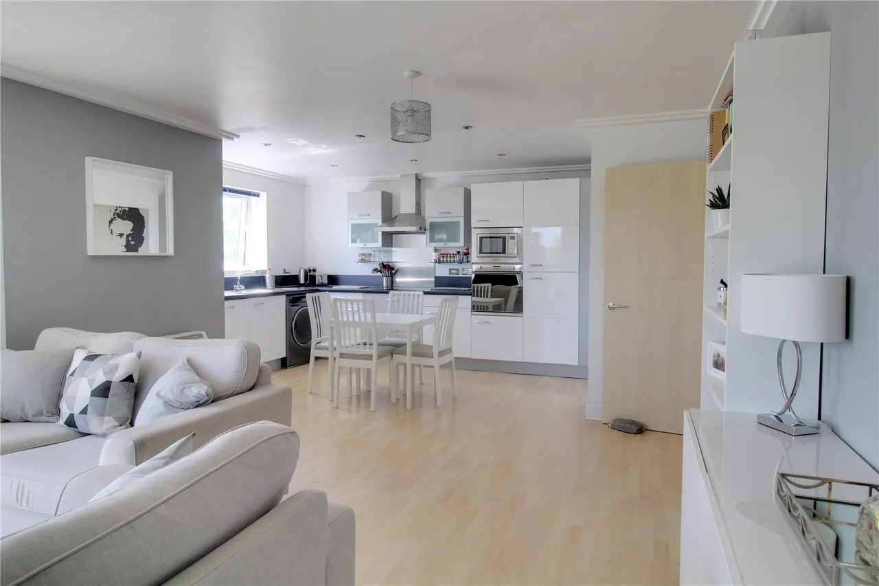 Winterthur Way, Basingstoke, Hampshire, RG21 7UN, photo 9