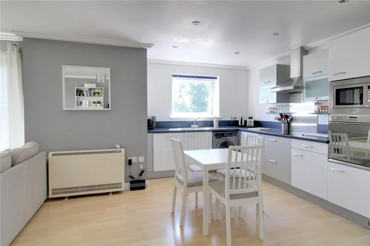 Winterthur Way, Basingstoke, Hampshire, RG21 7UN, photo 4