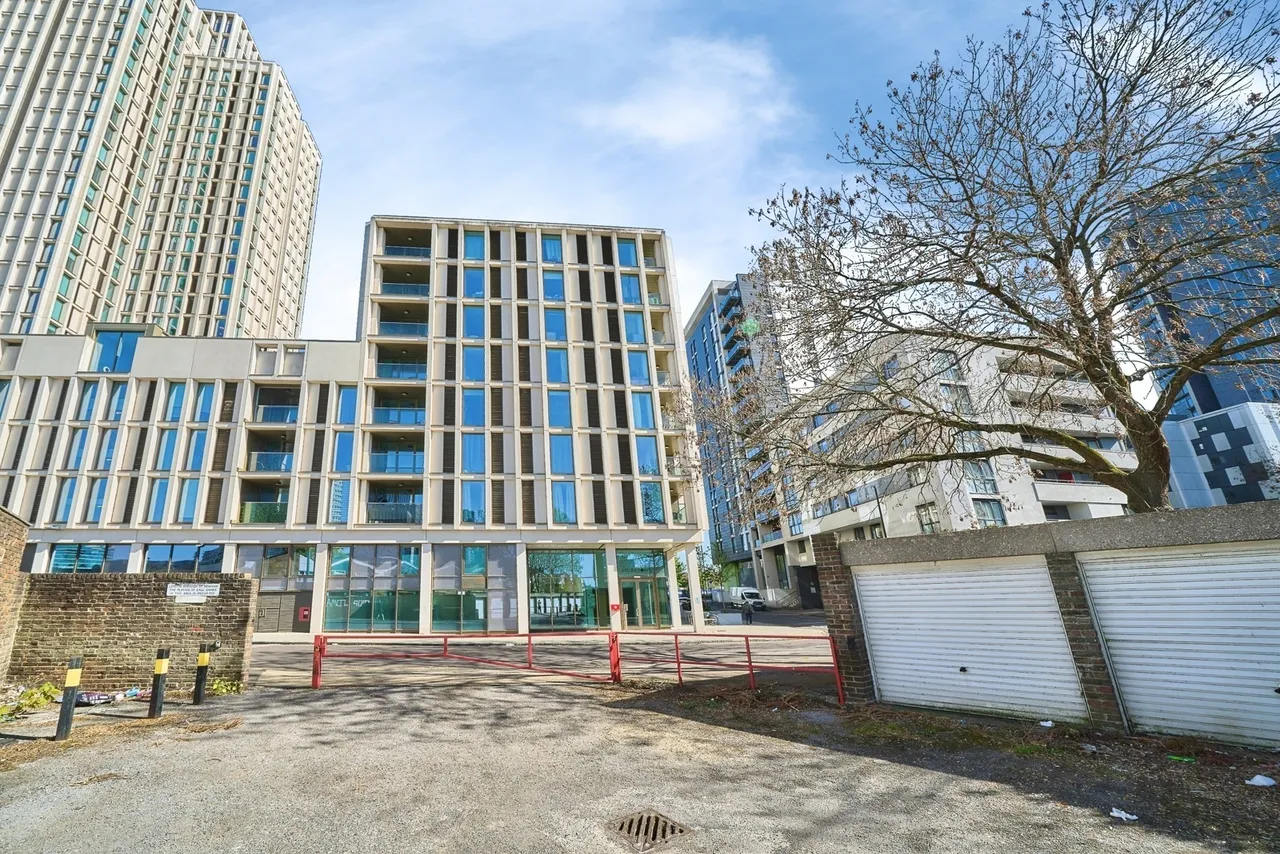 Jupp Road West, London, E15, photo 19