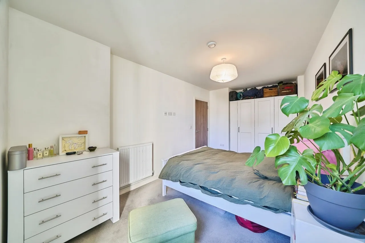 Jupp Road West, London, E15, photo 13