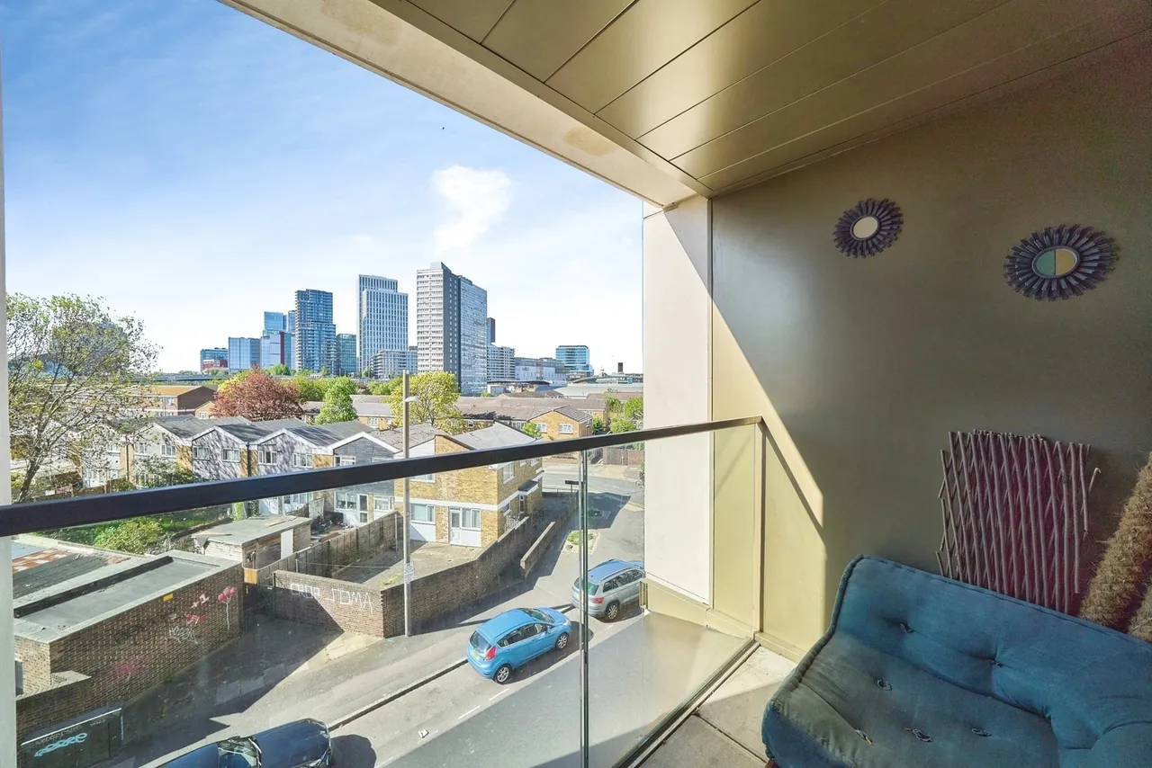 Jupp Road West, London, E15, photo 18