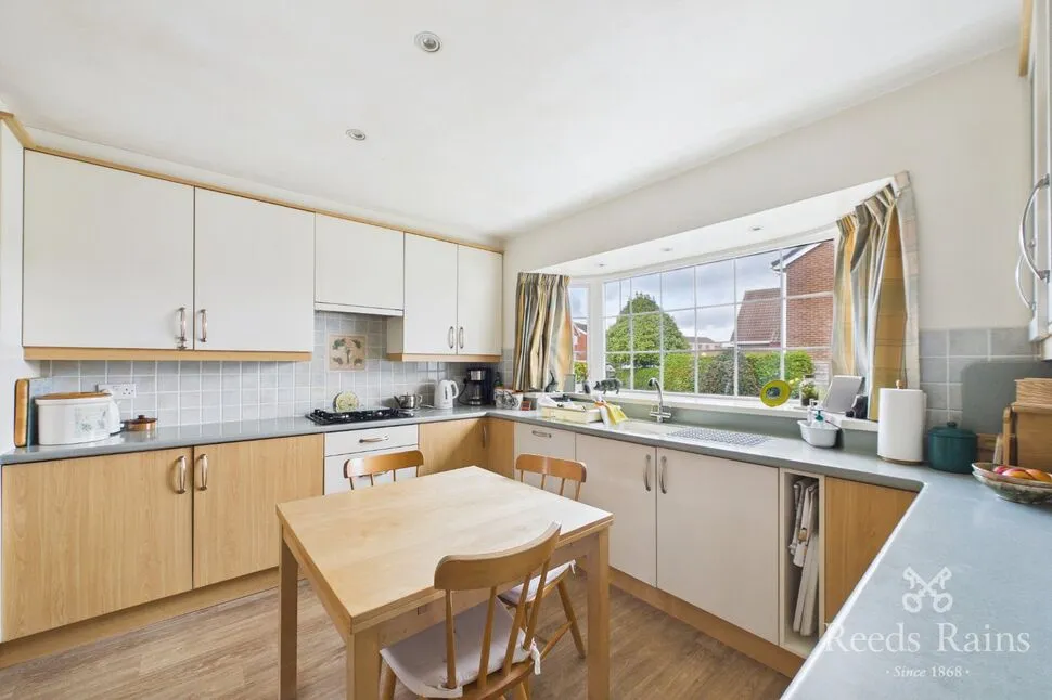 Danesleigh Drive, Middlestown, West Yorkshire, WF4, photo 10