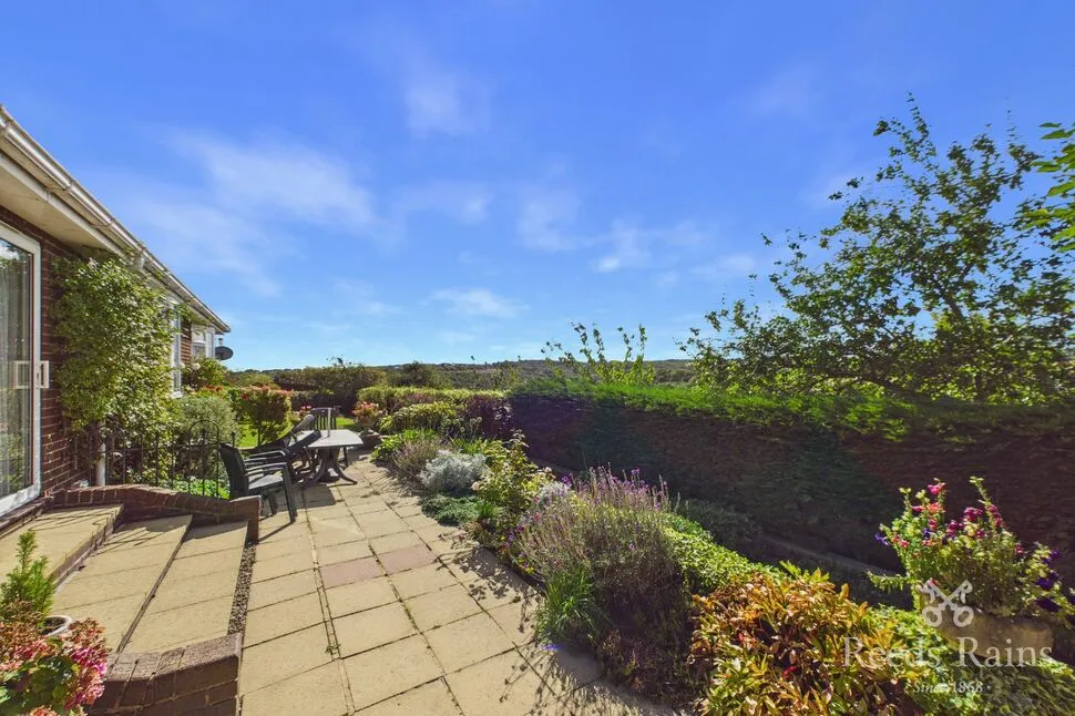 Danesleigh Drive, Middlestown, West Yorkshire, WF4, photo 2