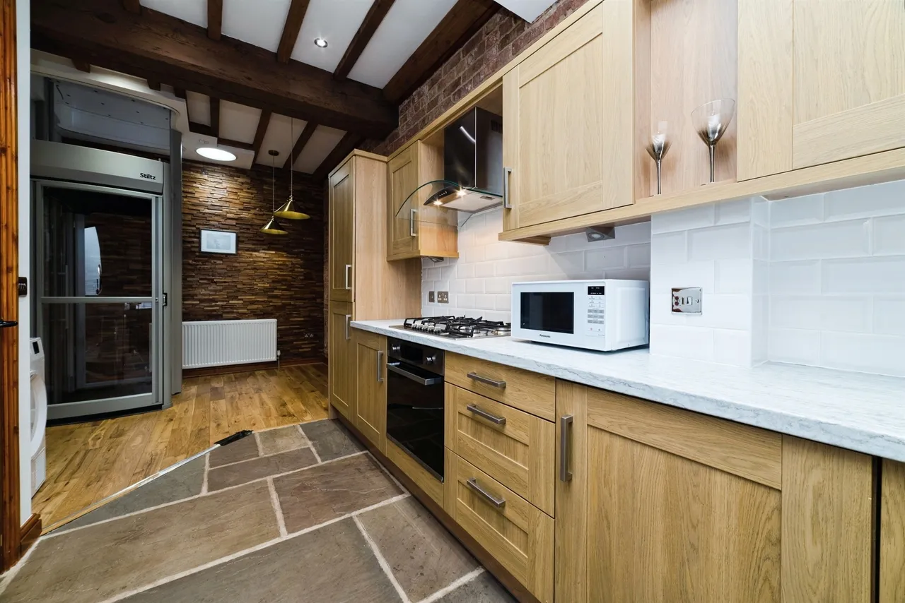 Enholmes Lane, Patrington, HU12, photo 6