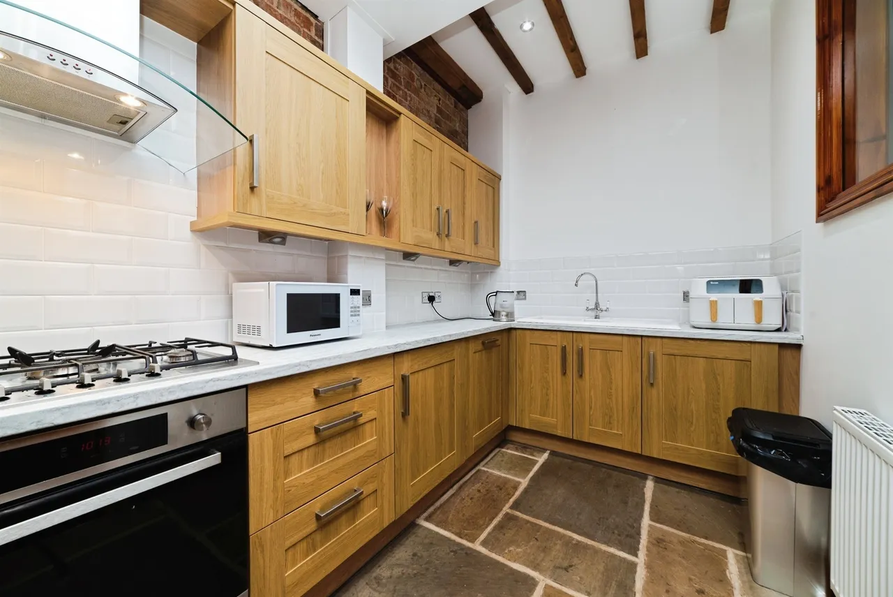 Enholmes Lane, Patrington, HU12, photo 5