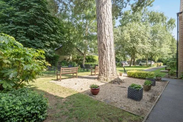 Grovelands Avenue, Swindon, SN1, photo 3